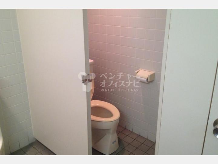 女性用トイレ（共用）【新宿シティ源共同ビル】