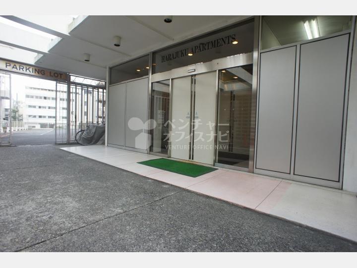 ＳＯＨＯマンション　【原宿アパートメンツ】