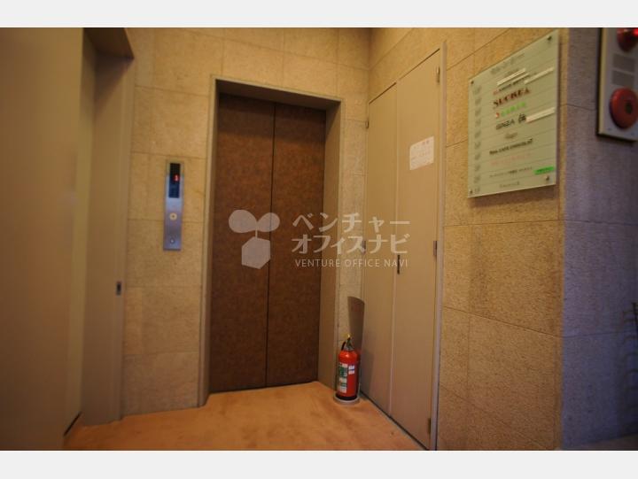 エレベーター【銀座セレンシービル】
