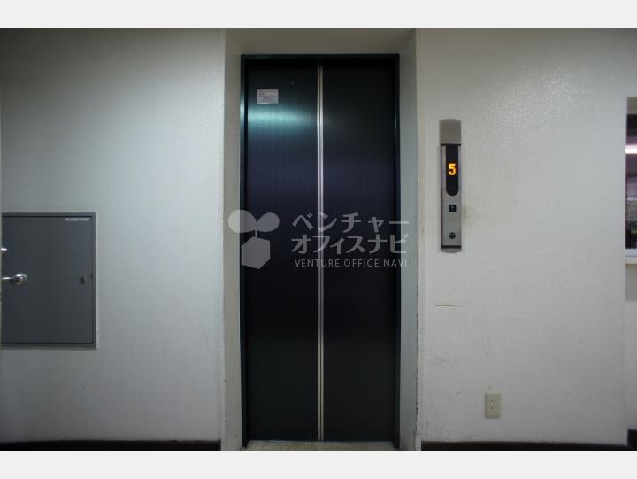 エレベーター【赤坂キャステール】