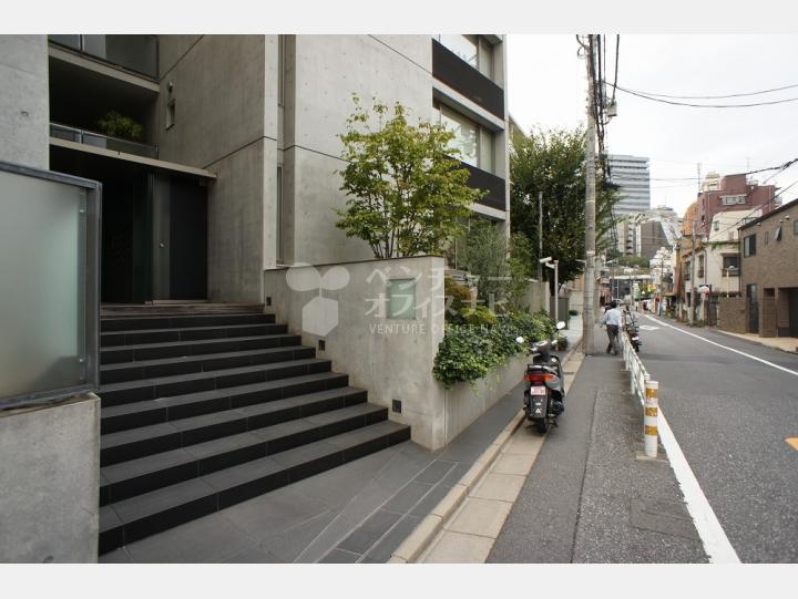 出入り口【DEN FLAT 南平台(DEN FLAT 南平台)】