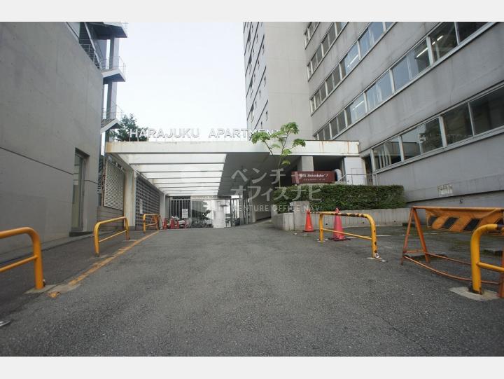 SOHOマンション 【原宿アパートメンツ】