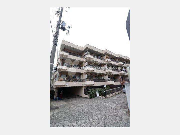 物件敷地入口 【ルミエール青山(LUMIERE AOYAMA)】