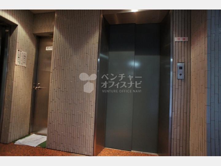 エレベーター【朝日神保町プラザ】