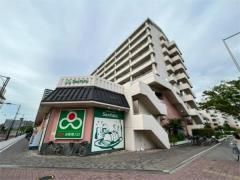 けやき通り北4番館