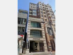 バックボーンハウス(BACKBONE HOUSE)