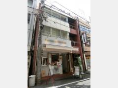 丸万７号館ビル