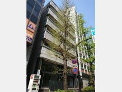 六本木通り路面店