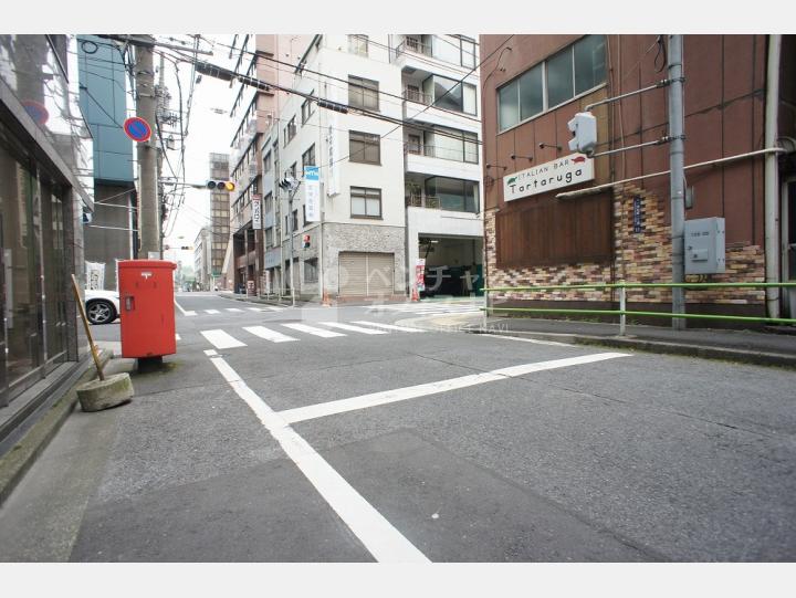 建物前の道路【昭和アステック５号館】