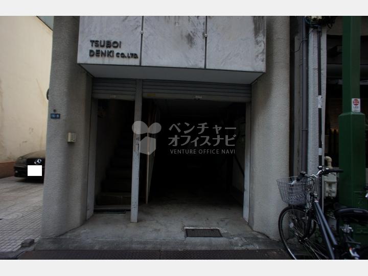 入口【坪井ビル】