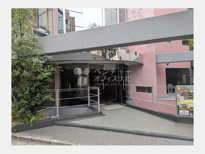 外観　【アカデミービル】