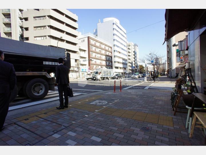 物件前通り【オアシス広尾】