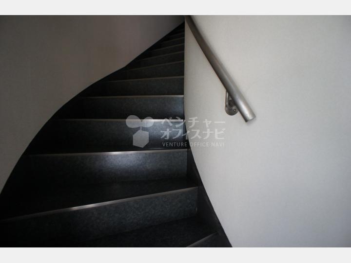 階段【ＯＫ内神田ビル】