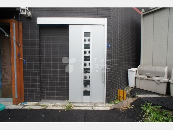 入口【ＦｉｒＳｔ－Ａ虎ノ門】