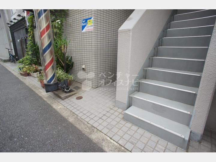 階段 【木下ビル】
