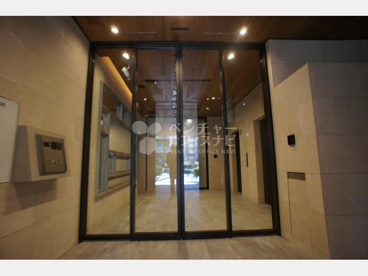 エントランス入口 【ATELIER YOURS小川町(アトリエユアーズ小川町)】
