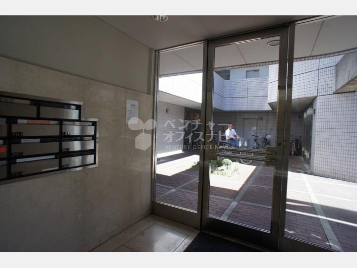 入口【エバーグレイス本町】