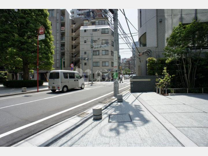 物件前通り【恵比寿ファーストスクエア（旧サッポロ恵比寿ビル）】