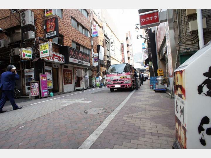 ビル前面道路【青葉ビル】