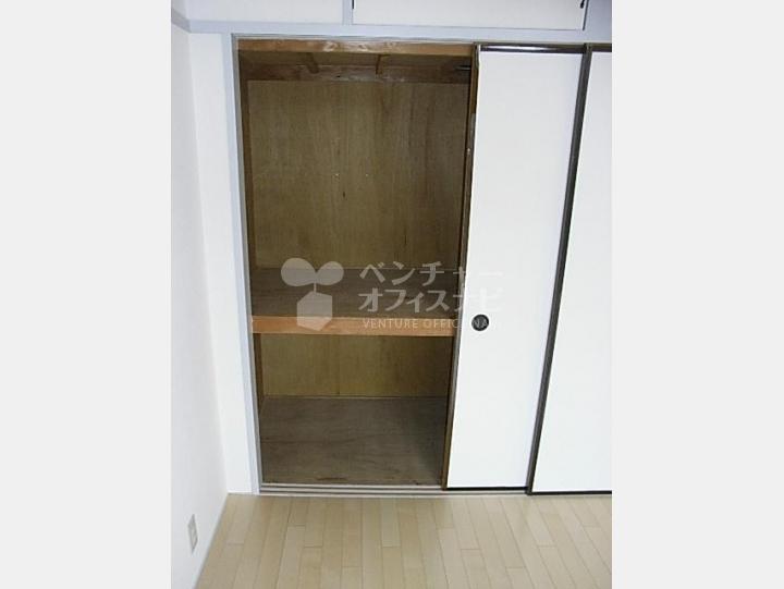２０３収納【グリーンフラット代々木】