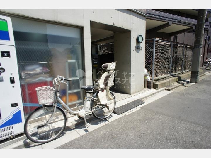 入口 【三晃ビル】