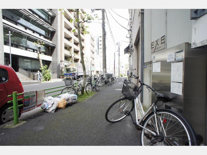 前面道路【EXE日本橋】