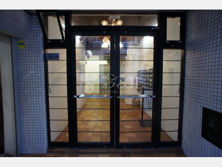 エントランス入口 【渋谷ダイカンプラザシティ】