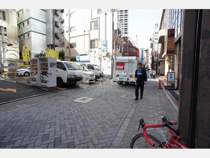 前面道路【赤坂フォディアビル】