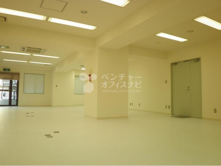 【オーバルコート立花】