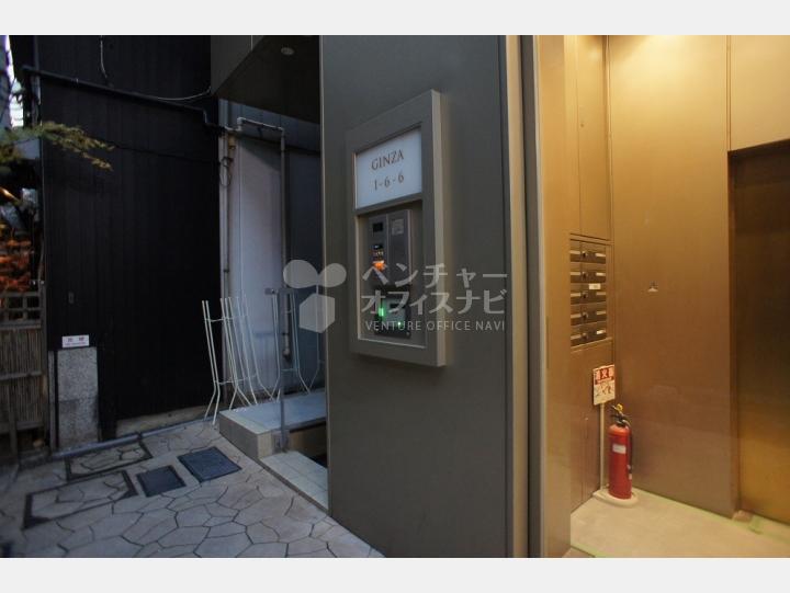 入口周辺【GINZA ARROWS】