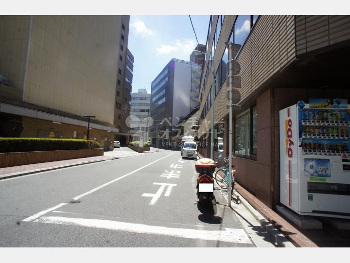 物件前の通り【森友第一ビル】