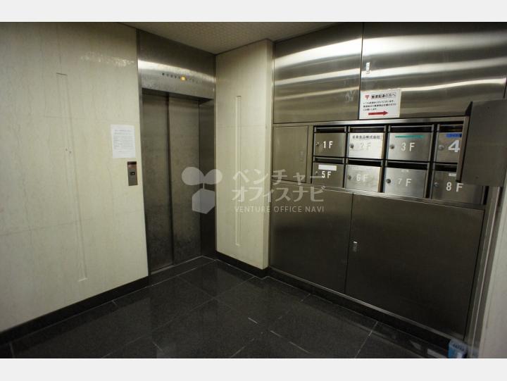 エントランス共用部【岩本町手塚ビル】