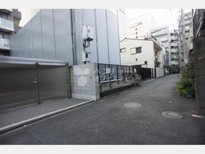 物件前通り【クレア芝公園】