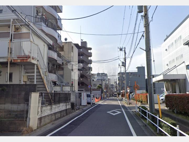 【前面道路】ユミカハイツ