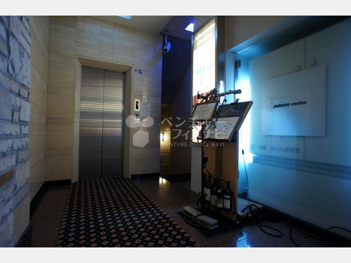 物件入口【パラッツオカリーナ(palazzo carina)】