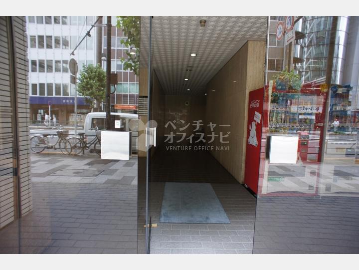 入口 【第1山田ビル(YAMADA BUILDING1)】