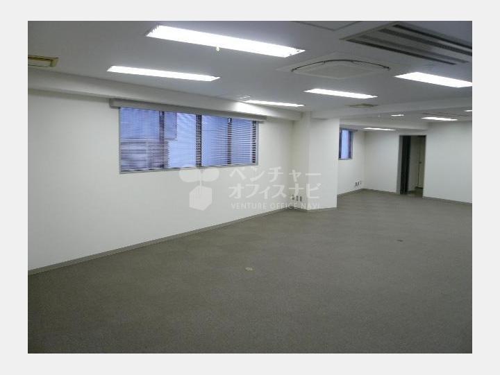 室内　【プラネットビル】