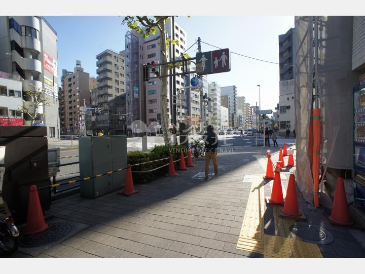 前面道路【レオパード浅草三晃ビル】