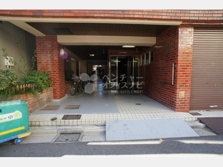 入口【ワールドマンション田原町】