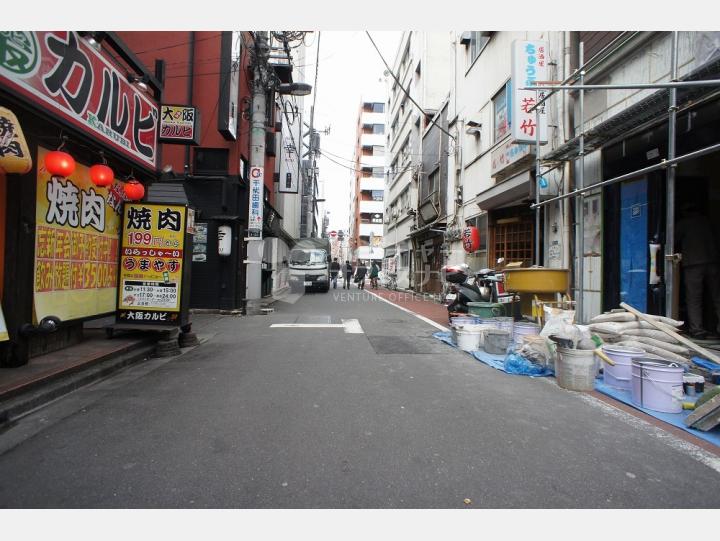 前面道路【新八光ビル】