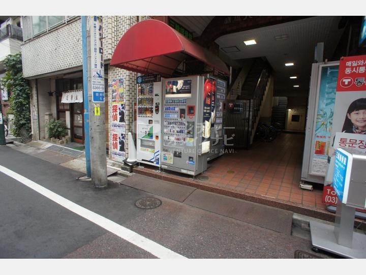 入口【曙橋ハイム鍋倉】