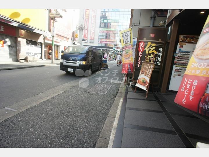 前面道路【高山ランド第15ビル】