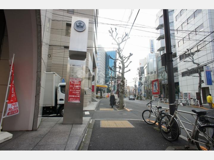 前面道路【山野代々木ビル】