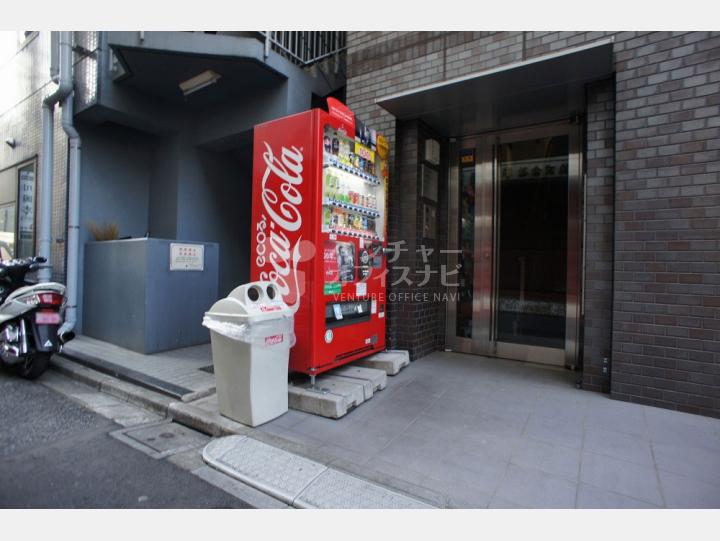入口【神保町TKビル】