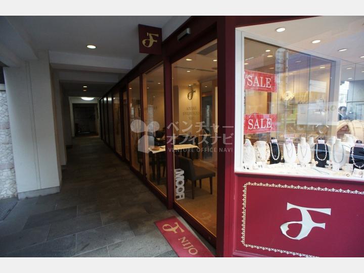 共用部通路 【バックボーンハウス(BACKBONE HOUSE)】