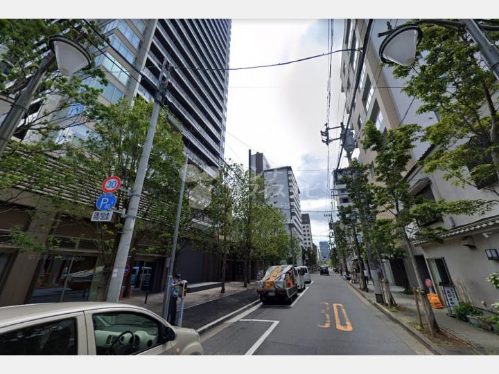 【前面道路】MID TOWER GRAND