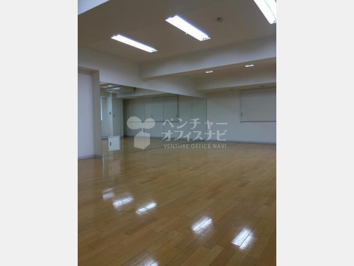 【新宿Qフラットビル】