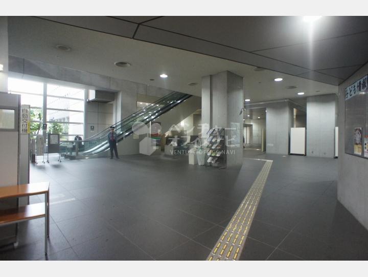 エントランス【大木戸庁舎（四谷区民センター）】