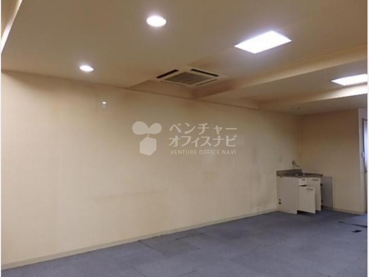 【アイアイビル】