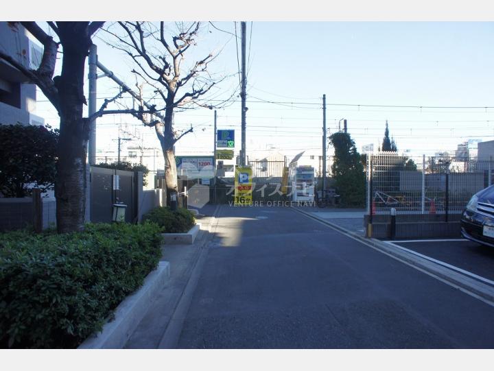 周辺道路 【エクセルシオール新宿西戸山(EXCELSIOR新宿西戸山)】